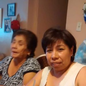 Meet your Posher, Leticia